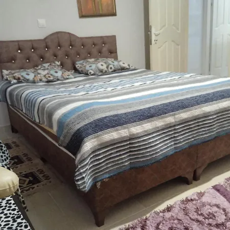 Mugo Cheap Sleeping Houses